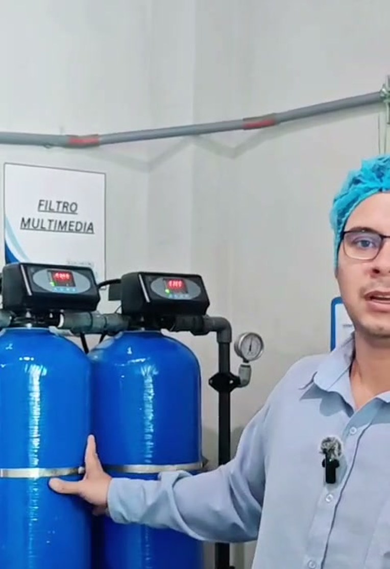 Filtros multimedia y de carbón activado de la planta Aqcua H2O